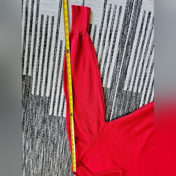 Bullock & Jones Men's Red Sweater (XL) - Picture 7 of 9